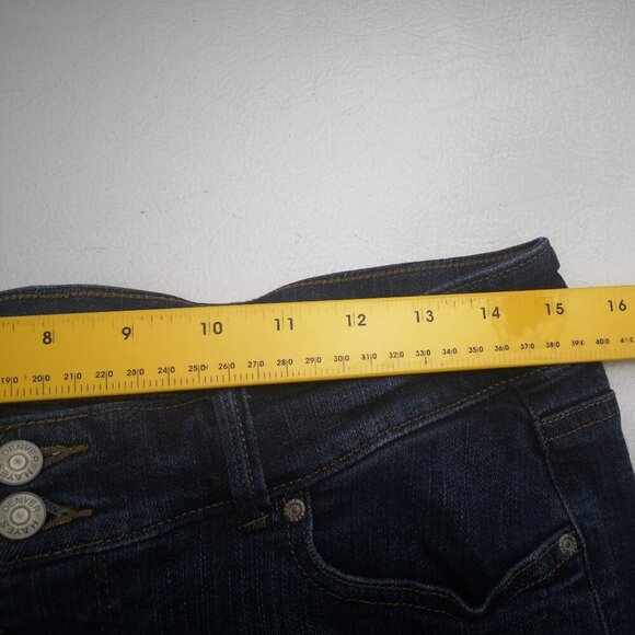 Denver Hayes Curve Tech Ladies Size 12 Chloe Curvy Fit Medium Wash Capri's - Picture 10 of 12